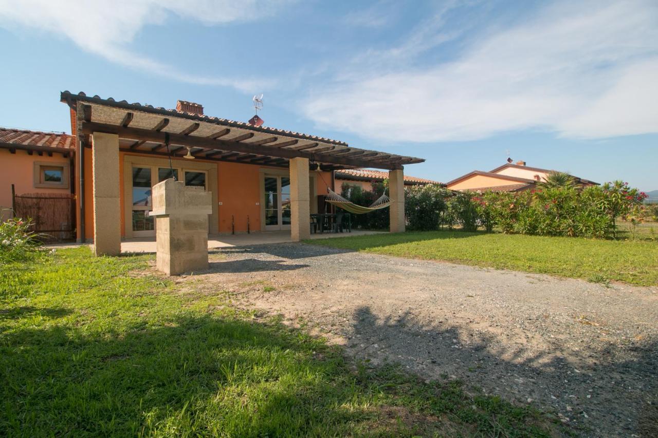 Fattoria Palazzeta - Pet & Family Friendly Aparthotel Cecina  Εξωτερικό φωτογραφία