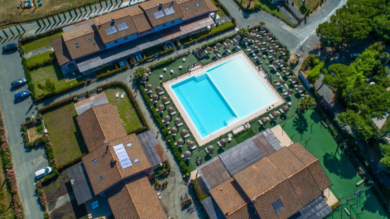 Fattoria Palazzeta - Pet & Family Friendly Aparthotel Cecina  Εξωτερικό φωτογραφία