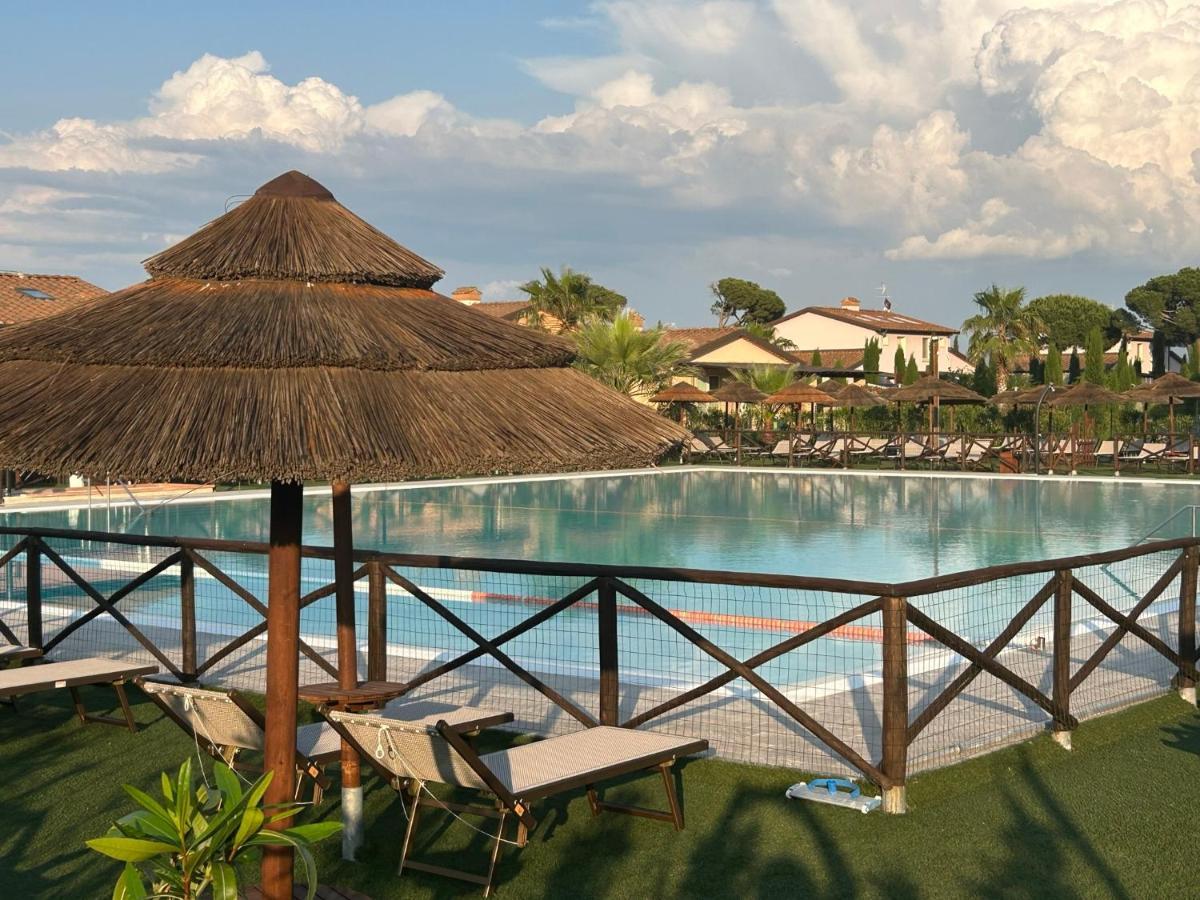 Fattoria Palazzeta - Pet & Family Friendly Aparthotel Cecina  Εξωτερικό φωτογραφία