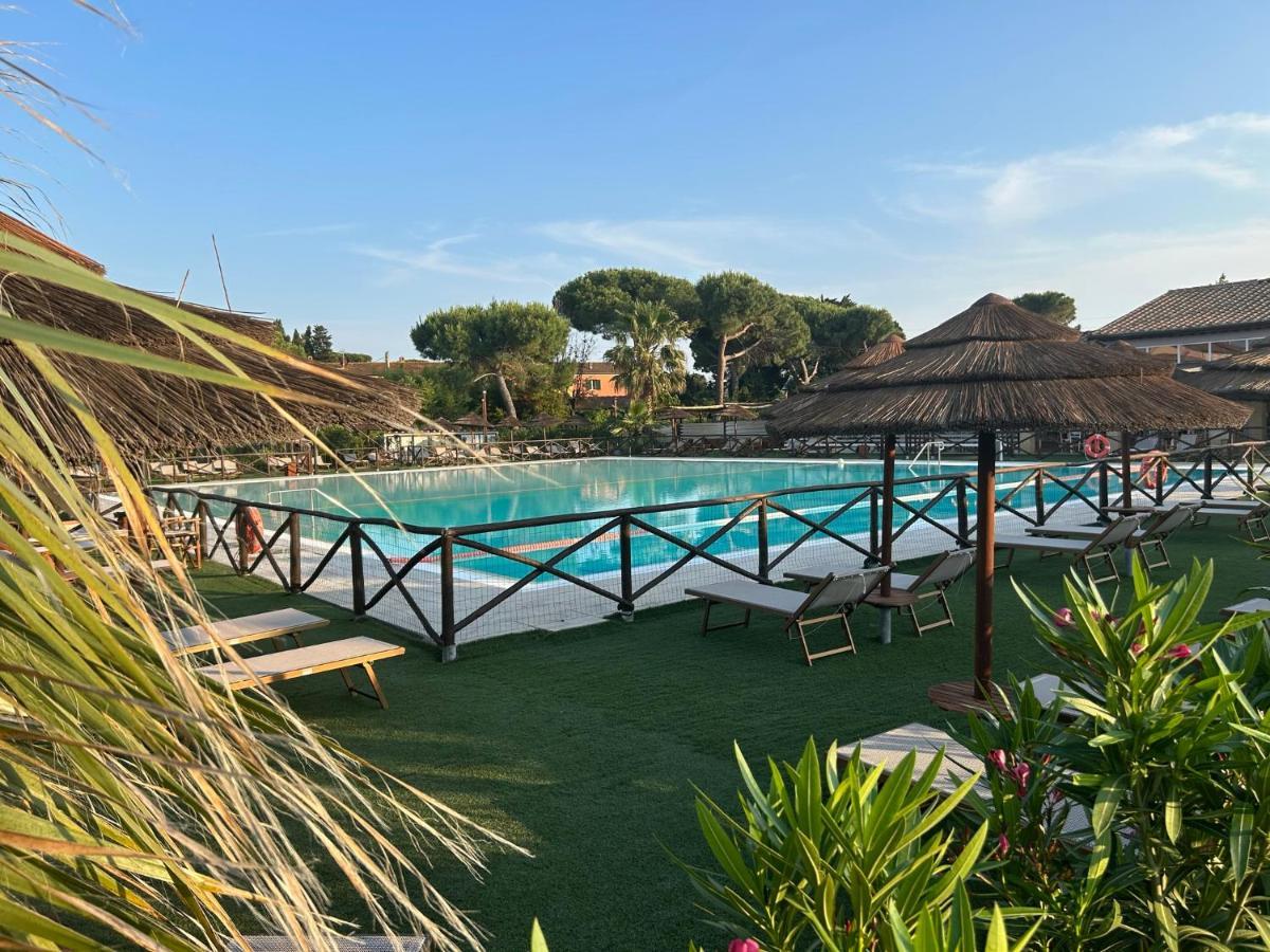 Fattoria Palazzeta - Pet & Family Friendly Aparthotel Cecina  Εξωτερικό φωτογραφία