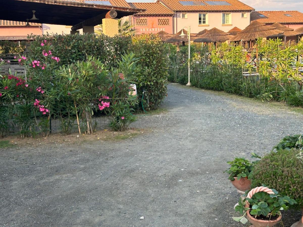 Fattoria Palazzeta - Pet & Family Friendly Aparthotel Cecina  Εξωτερικό φωτογραφία